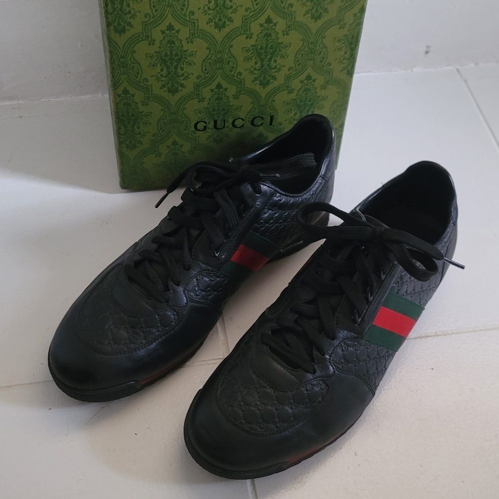 Gucci Black Sneakers with Textured Fabric and Rubber Sole